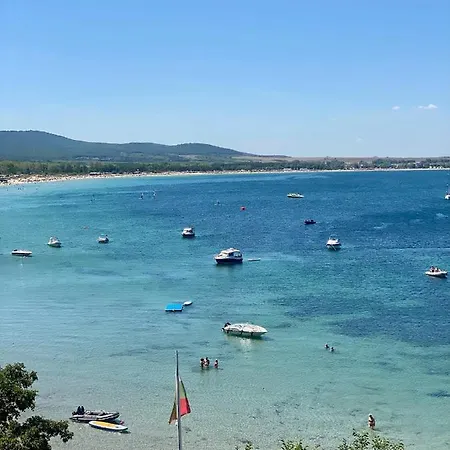 Santa Marina Sea Vew Apartman *